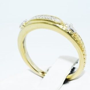 תכשיט לכלה ולערב: טבעת כסף בציפוי זהב בשיבוץ יהלומים לבנים מידה: 7.25
