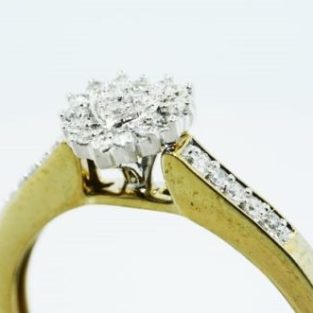תכשיט לכלה ולערב: טבעת כסף בציפוי זהב עיצוב לב בשיבוץ יהלומים לבנים מידה: 7.25