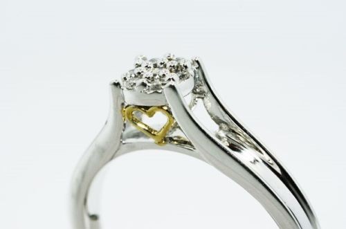 תכשיט לכלה ולערב: טבעת כסף 925 בשיבוץ יהלומים לבנים מידה: 6.25