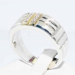 תכשיט לחתן: טבעת כסף וזהב לבן בשיבוץ 8 טופז לבן מידה: 10.75
